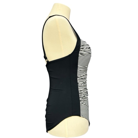 Nip Tuck Swim One Piece Swimsuit Black White Striped Ruched Tummy Control Size 6 - Picture 7 of 13